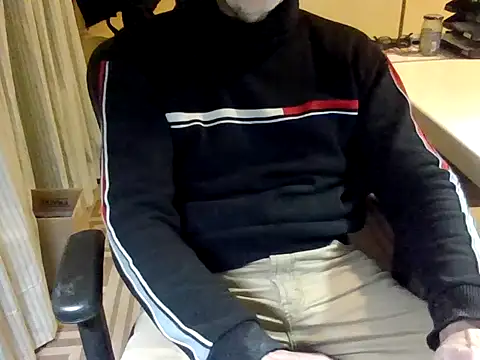 Snapshot of mariohurt101 chatting on July 22, 9:17 pm mariohurt101 online show from July 22, 9:17 pm