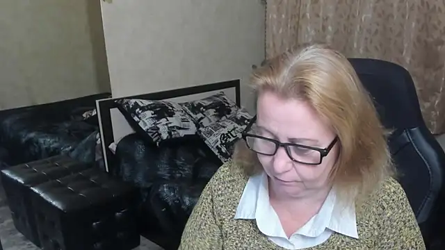 Frau Marta online show from November 21, 3:00 pm