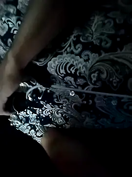 Snapshot of Prettyguy420 chatting on November 1, 5:31 am Prettyguy420 online show from November 1, 5:31 am