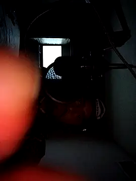 Snapshot of Prettyguy420 chatting on November 9, 6:44 am Prettyguy420 online show from November 9, 6:44 am