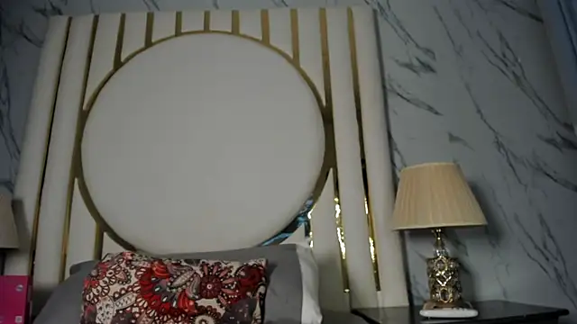 Snapshot of angelGgold chatting on February 10, 11:47 am angelGgold online show from February 10, 11:47 am