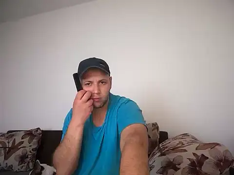 Snapshot of Flakka95 chatting on April 14, 8:53 am Flakka95 online show from April 14, 8:53 am