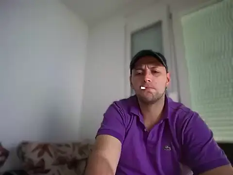Snapshot of Flakka95 chatting on May 18, 4:02 pm Flakka95 online show from May 18, 4:02 pm