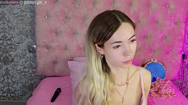Snapshot of Akilla_Queen chatting on May 4, 1:45 am Akilla Queen online show from May 4, 1:45 am