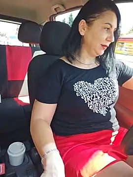 Snapshot of charrlote_love chatting on June 28, 8:42 am charrlote love online show from June 28, 8:42 am