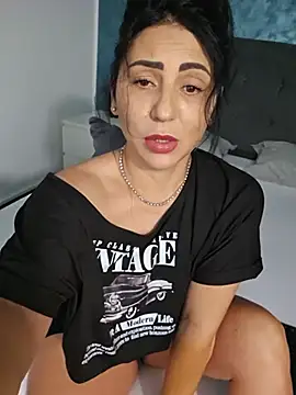 Snapshot of charrlote_love chatting on July 12, 3:03 pm charrlote love online show from July 12, 3:03 pm