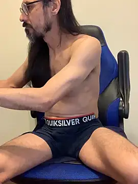 Youreherewithme online show from February 6, 10:04 am