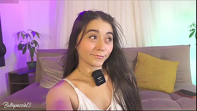 Snapshot of Bellapazzia chatting on May 6, 5:07 pm Bellapazzia online show from May 6, 5:07 pm
