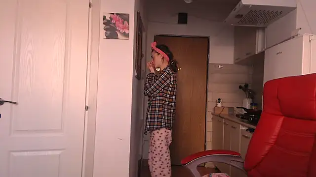 simyhvn online show from March 13, 5:36 am