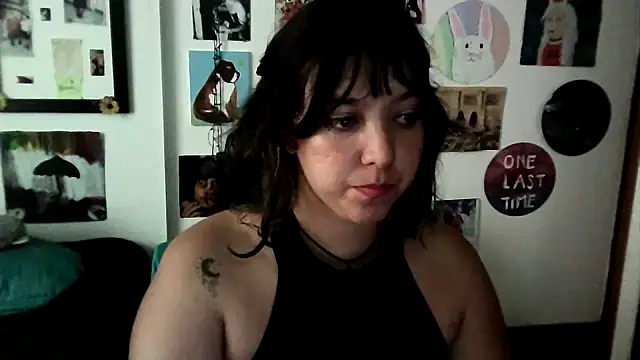 Snapshot of soynanabela28 chatting on March 17, 10:17 pm soynanabela28 online show from March 17, 10:17 pm