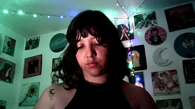 Snapshot of soynanabela28 chatting on March 18, 1:21 am soynanabela28 online show from March 18, 1:21 am