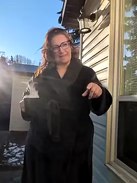 Snapshot of Canadian_BBW chatting on March 6, 3:24 pm Canadian BBW online show from March 6, 3:24 pm