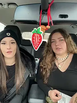 Snapshot of joanaelaa chatting on February 4, 12:00 pm joanaelaa online show from February 4, 12:00 pm