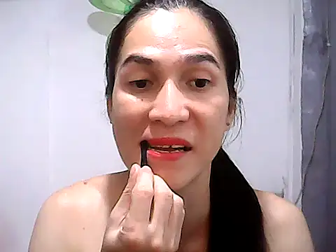Snapshot of BigDickTrans chatting on May 6, 1:38 pm BigDickTrans online show from May 6, 1:38 pm