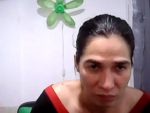 Snapshot of BigDickTrans chatting on May 10, 4:34 pm BigDickTrans online show from May 10, 4:34 pm