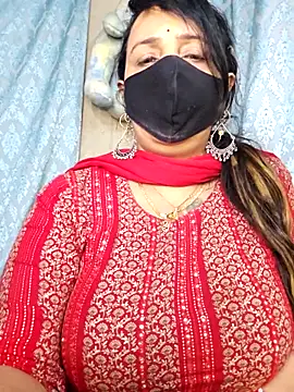 cute-tanvi online show from February 25, 12:37 pm