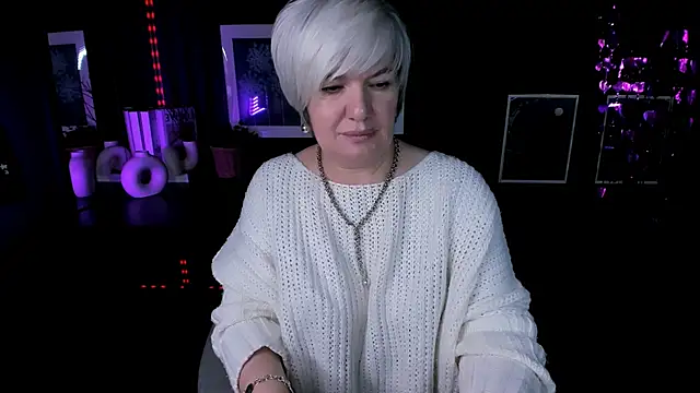 CarmenSoft online show from February 14, 9:00 pm