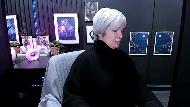 CarmenSoft online show from February 28, 9:05 pm