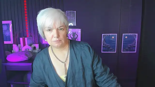 CarmenSoft online show from July 28, 8:45 pm