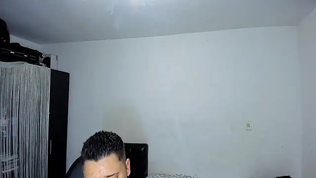 Snapshot of ares_sexxx chatting on May 5, 10:51 pm ares sexxx online show from May 5, 10:51 pm