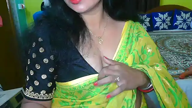 Snapshot of Anushka_21 chatting on January 23, 6:56 pm Anushka 21 online show from January 23, 6:56 pm