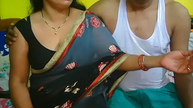 Snapshot of Anushka_21 chatting on February 16, 1:47 am Anushka 21 online show from February 16, 1:47 am