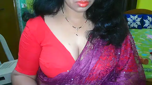 Snapshot of Anushka_21 chatting on March 9, 2:07 am Anushka 21 online show from March 9, 2:07 am