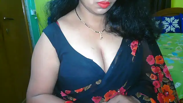 Snapshot of Anushka_21 chatting on March 18, 2:25 am Anushka 21 online show from March 18, 2:25 am