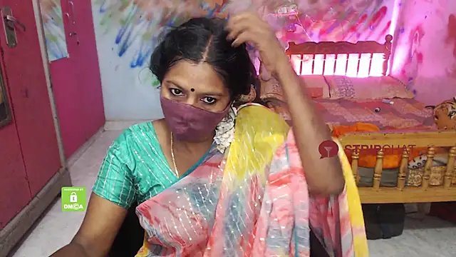 Snapshot of Novapol chatting on October 4, 2:31 am Novapol online show from October 4, 2:31 am