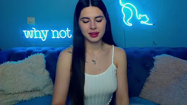 ViollinaLove online show from February 9, 5:44 am