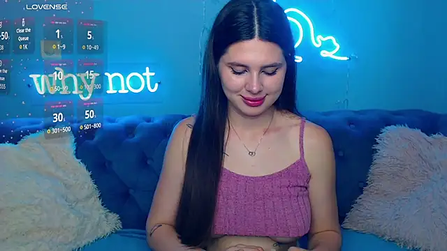 Snapshot of ViollinaLove chatting on June 5, 6:52 am ViollinaLove online show from June 5, 6:52 am