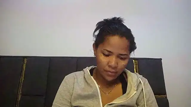 Snapshot of aleixane chatting on July 1, 5:20 am aleixane online show from July 1, 5:20 am