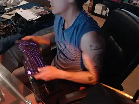 GruesoMexico online show from March 1, 5:42 am