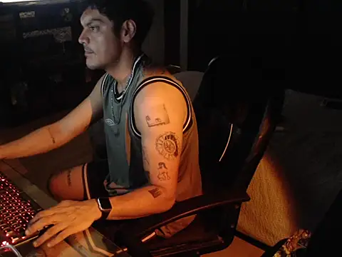 Snapshot of GruesoMexico chatting on July 27, 1:12 am GruesoMexico online show from July 27, 1:12 am
