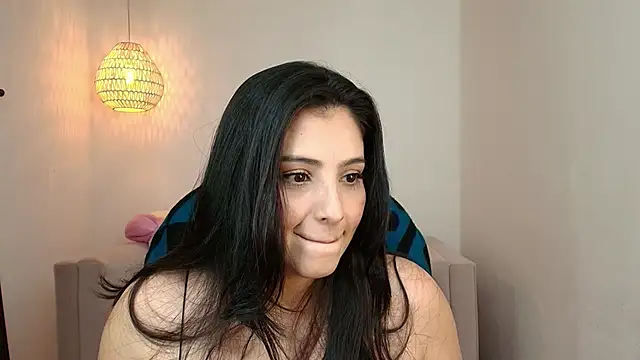 Snapshot of YummyAnna_ chatting on February 4, 7:53 pm YummyAnna online show from February 4, 7:53 pm