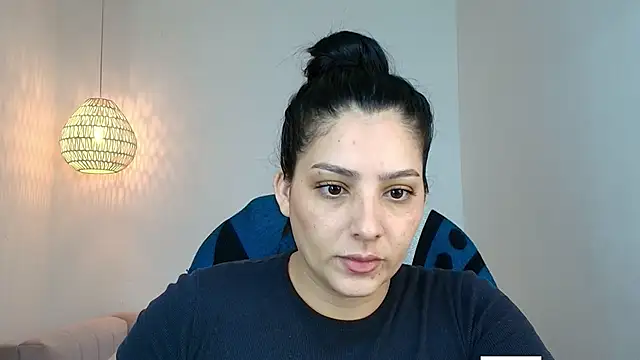 Snapshot of YummyAnna_ chatting on April 13, 2:22 pm YummyAnna online show from April 13, 2:22 pm