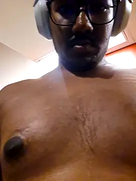 Snapshot of dulcetnukem chatting on March 26, 11:54 pm dulcetnukem online show from March 26, 11:54 pm