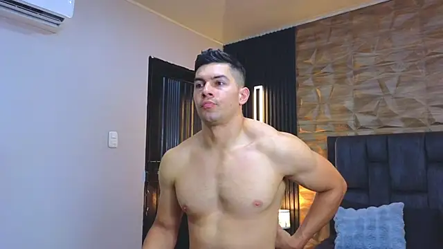Snapshot of FelipeAndMarcello3 chatting on July 28, 9:58 pm FelipeAndMarcello3 online show from July 28, 9:58 pm