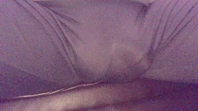 Snapshot of SDtinycok chatting on October 22, 12:22 am SDtinycok online show from October 22, 12:22 am