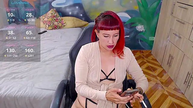 Snapshot of Eimy_lorens chatting on June 9, 7:47 pm Eimy lorens online show from June 9, 7:47 pm