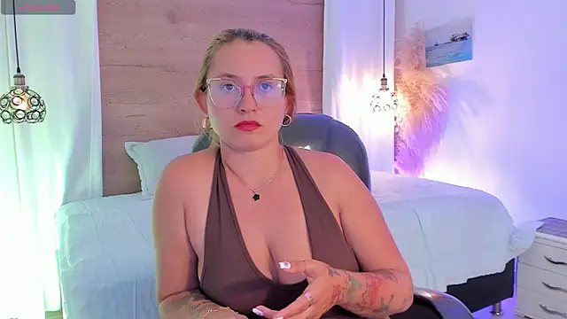 halaaa 1 online show from April 21, 7:17 pm