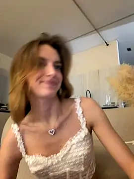 -AngelAri- online show from November 15, 9:11 pm