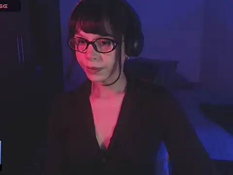 Snapshot of alien__show chatting on April 29, 2:59 am alien show online show from April 29, 2:59 am