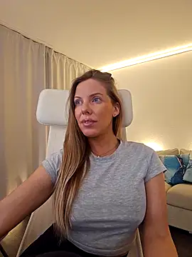 novaforyou1 online show from April 5, 3:09 pm