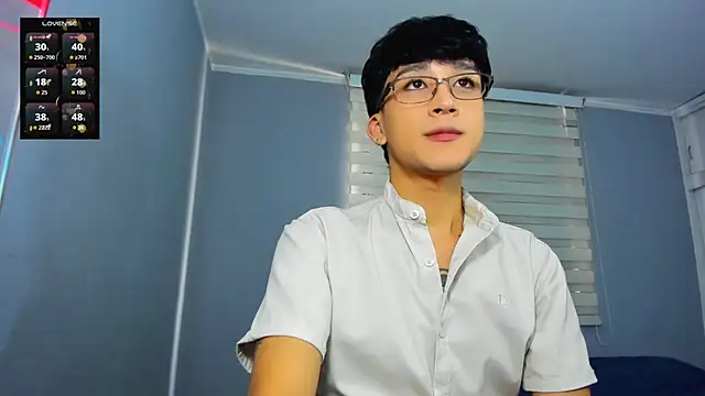 tom Howard online show from February 8, 7:50 pm