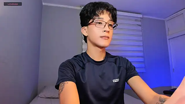 tom Howard online show from March 14, 3:12 am