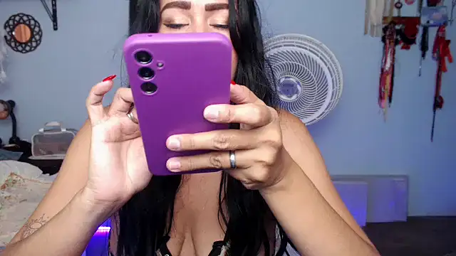 Snapshot of RUBII-ADAMS chatting on May 29, 4:27 pm RUBII-ADAMS online show from May 29, 4:27 pm