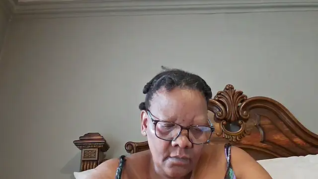 Snapshot of SEXYBOOBSNASS chatting on January 11, 5:52 am SEXYBOOBSNASS online show from January 11, 5:52 am