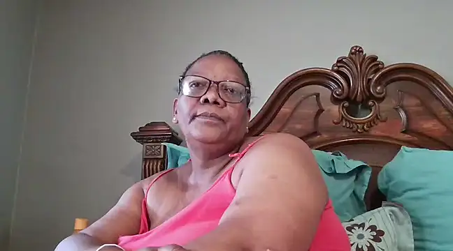 Snapshot of SEXYBOOBSNASS chatting on March 6, 8:41 am SEXYBOOBSNASS online show from March 6, 8:41 am