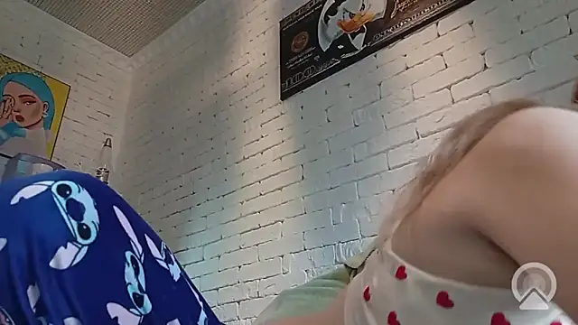 Angel girllovemy online show from February 12, 8:20 am